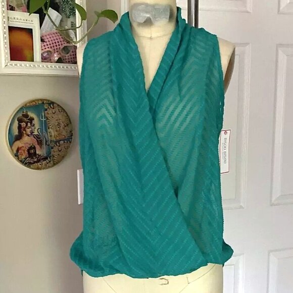 BISOU BISOU Green Geometric Draped Camisole Tank slip Top shirt *X-SMALL* - Picture 1 of 5